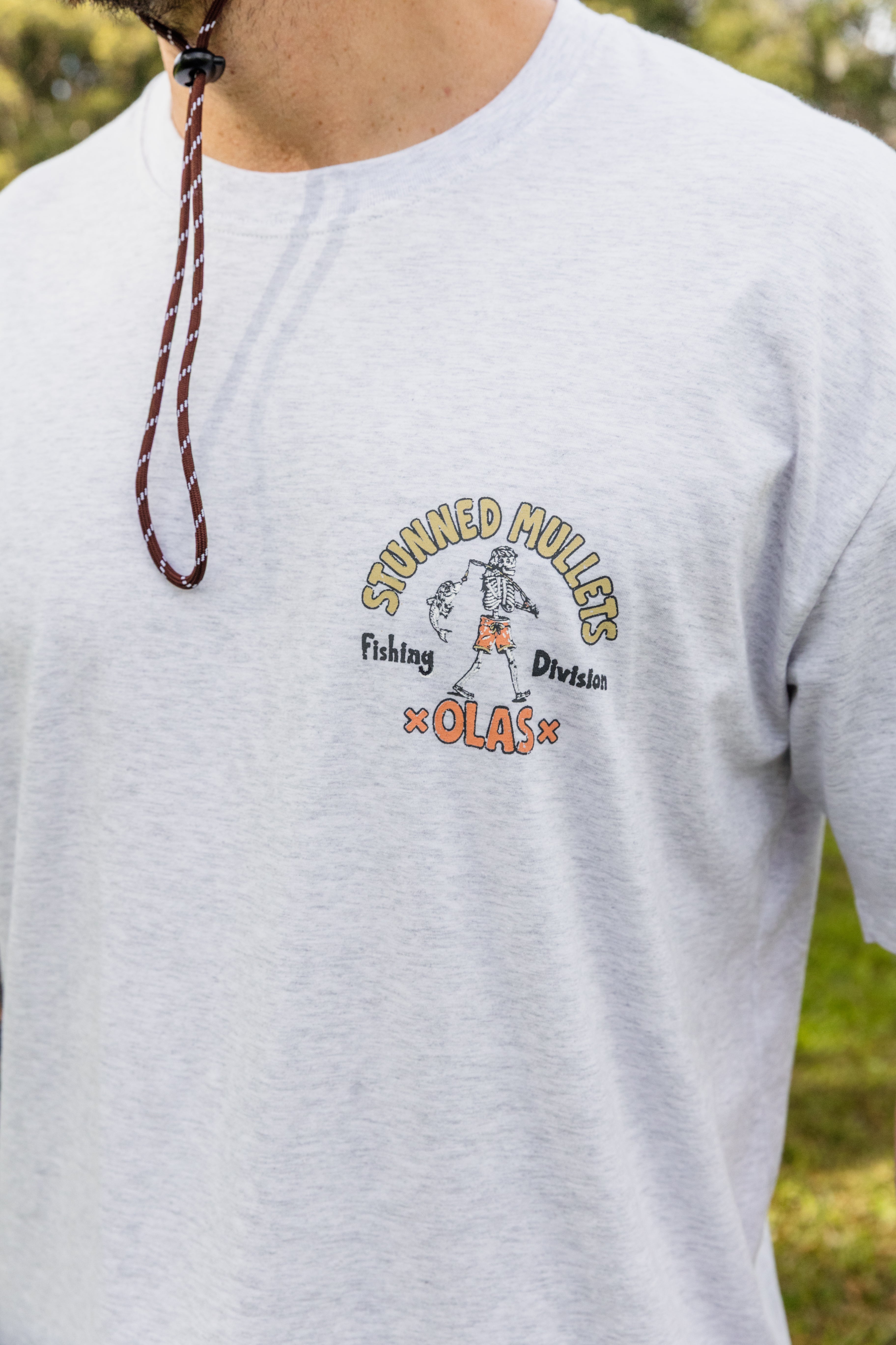 STUNNED MULLETS TEE - OLAS SUPPLY CO.